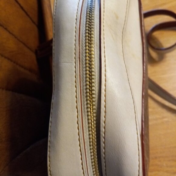 COACH Camera bag Signature Canvas & Leather Crossbody Bag Handbag Purse # 31208 - Picture 5 of 10